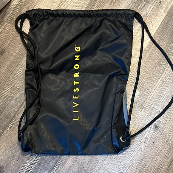 Nike LiveStrong string backpack - Picture 2 of 4